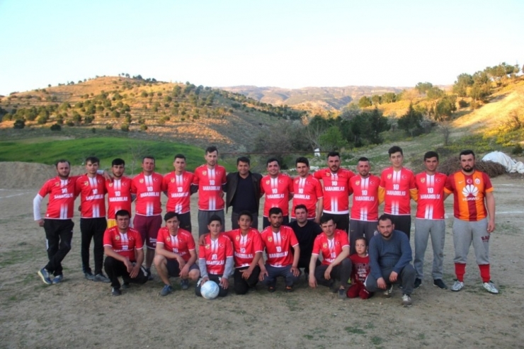 Sarıgöllü Hayırsever Gençleri Sevindirdi