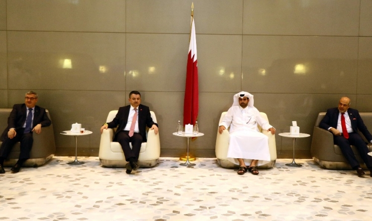 Bakan Pakdemirli Katar’da