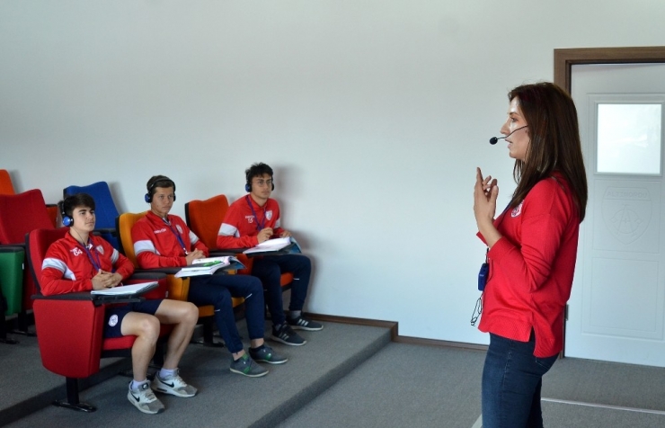 Altınordu, İngilizce’ye Odaklandı