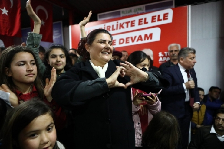 Özlem Çerçioğlu’ndan Bozdoğan’da Miting Gibi Açılış