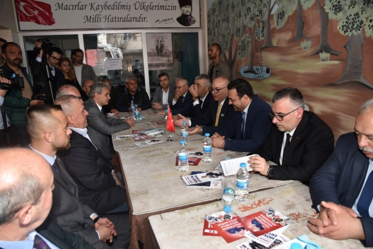 Başkan Ergün Akhisar’da Stk’larla Buluştu