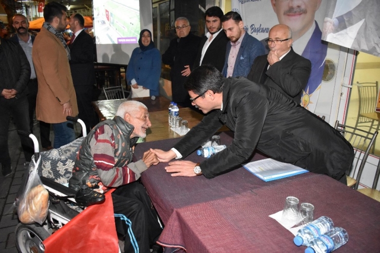 Başkan Çelik Karaoğlanlı Ve Yeni Mahmudiye’de Vatandaşla Buluştu