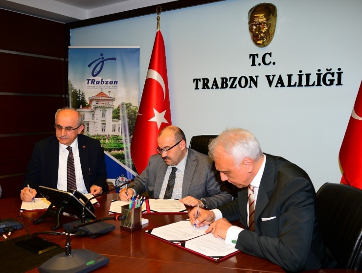 İşadamı Can Çobanoğlu Sürmene’de Engelli Öğrenciler İçin Derslik Yaptırıyor