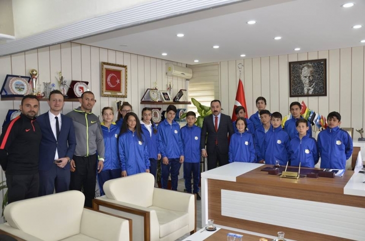 Başarılı Sporcular Anadolu Yıldızlar Ligi’ne Uğurlandı