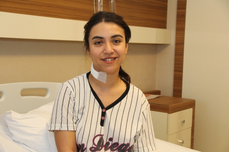 Genç Doktorun Akciğerinden 7 Santimlik Kitle Çıktı