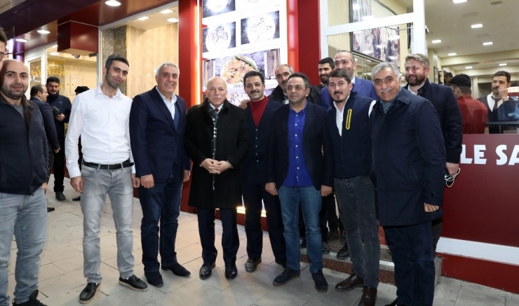 Başkan Sekmen: “Erzurum’un Yarınlarını Hep Birlikte İnşa Edeceğiz”