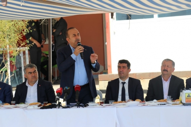 Dışişleri Bakanı Çavuşoğlu: “Yeni Zelanda’daki O Terörist Yalnız Değildir”