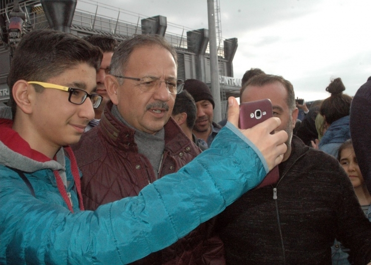 Mehmet Özhaseki: "Ankapark’ı Ziyaret Eden Ziyaretçi Sayısı 980 Bin Kişi"