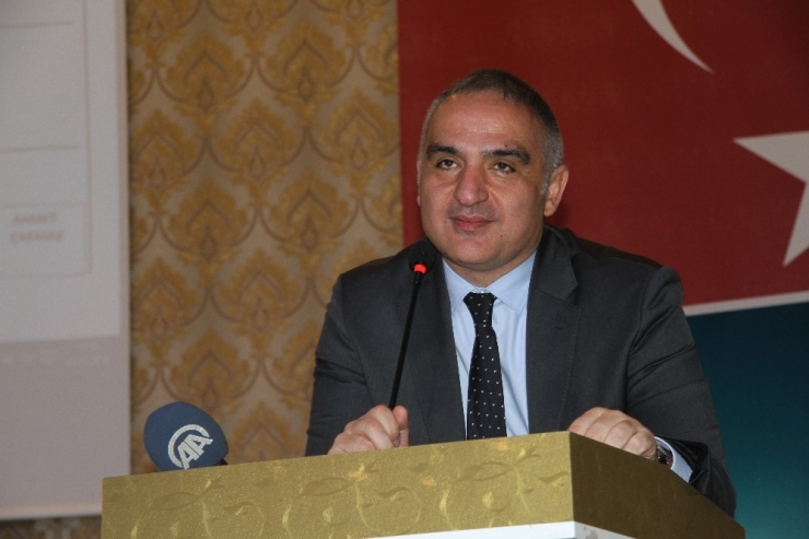 Bakan Ersoy’dan Partililerine Seçim Uyarısı: “Kaleyi Hiç Boş Bırakmayalım, Son Dakika Gölü Yemeyelim”