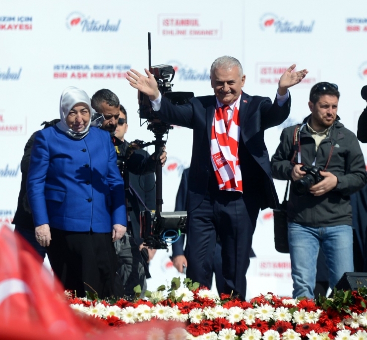 Binali Yıldırım: "Raylı Sistemlerle Ulaşım Eziyet Olmaktan Çıkacak, Bir Eğlenceye Dönecek”