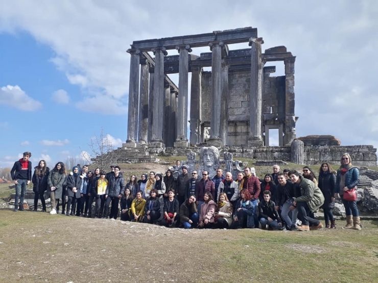 Antik Kent’e Ziyaretçi Akını