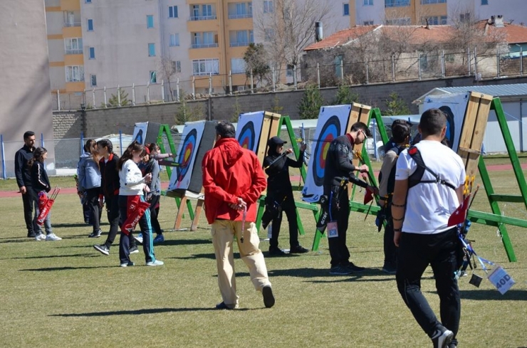 Okçuluk İl Birinciliği Başladı