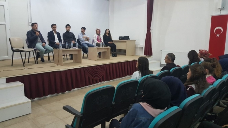 Malazgirt’te ‘Mesleki Kariyer Günleri’ Etkinliği