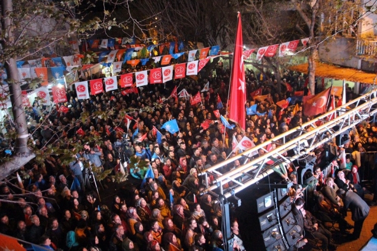 Güzelçamlı Halkı Fuat Akdoğan’ı Bağrına Bastı