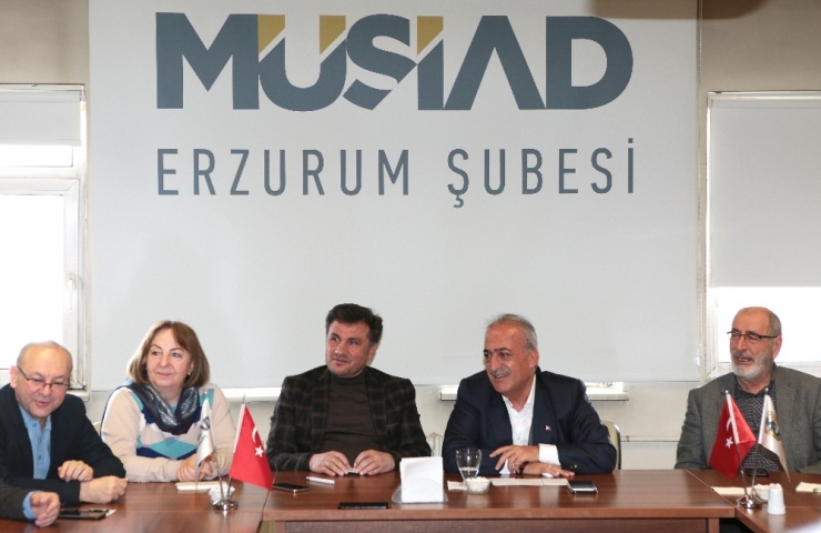 Rektör Çomaklı Ve Yönetimi Müsiad’ın Konuğu Oldu