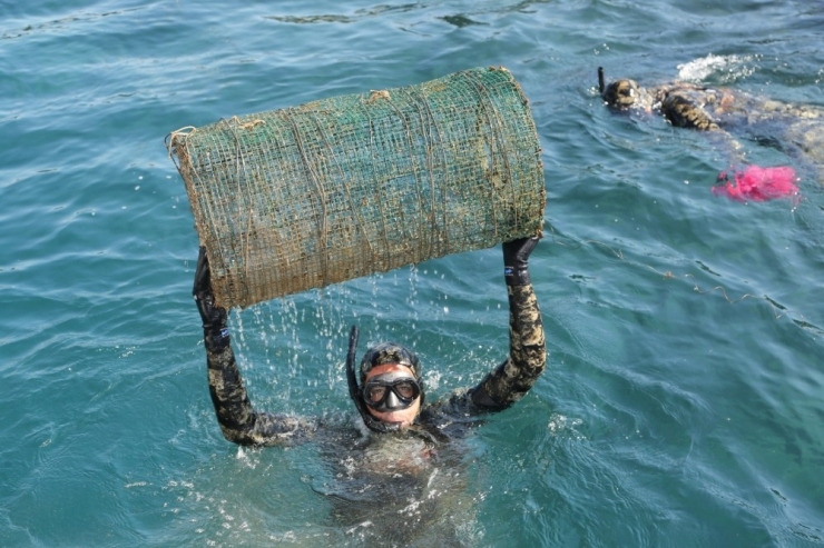 Yalıkavak’ta Deniz Dibi Temizliği Yapıldı