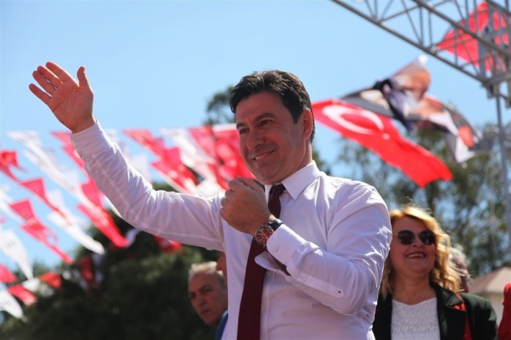 Bodrum Adayı Ahmet Aras’ın Son Mitingi Kutlamaya Dönüştü