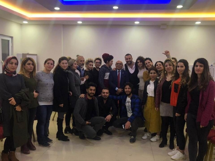 Kızıltepe’de Bayan Kuaförlere Uygulamalı Eğitim Verildi