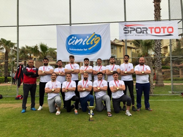 100. Yılda Omü Ragbi’den 2 Kupa