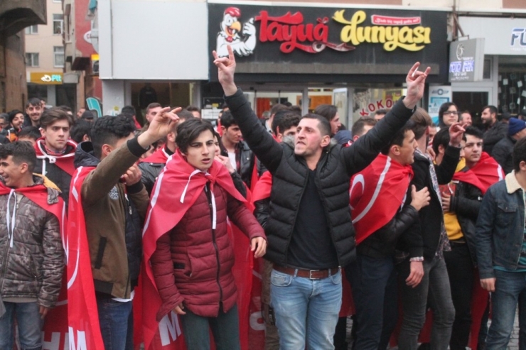 Bayburt’ta Mhp Uzun Bir Aradan Sonra Zaferini Kutladı