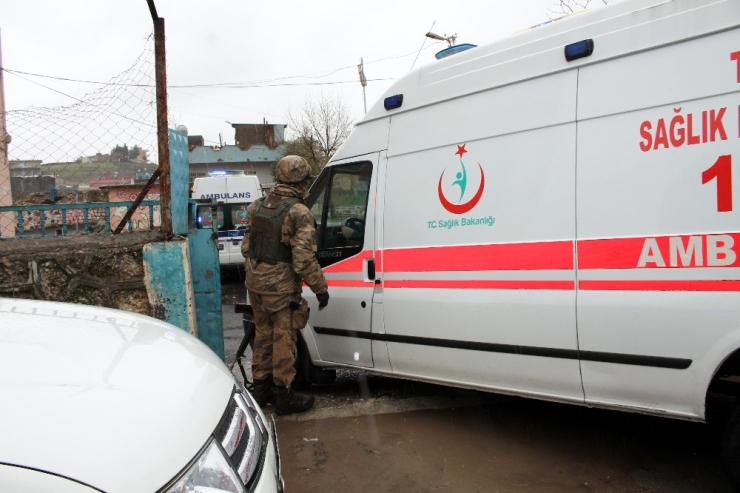 Midyat’ta Muhtar Adayları Arasında Kavga: 4 Yaralı