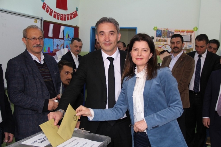 Millet İttifakının Adayı Şıktaşlı Oyunu Kullandı