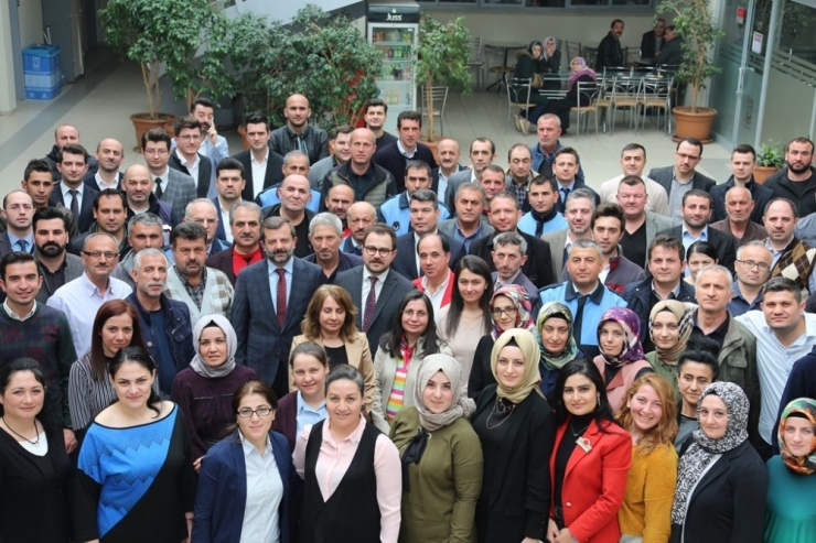 Gürsu’da Mustafa Işık, Personeli Tarafından Coşkuyla Karşılandı