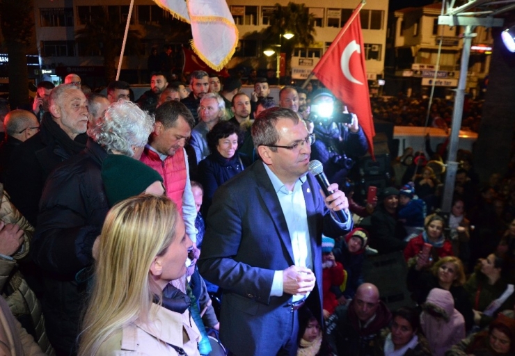 Ayvalık’ta Demokrat Parti Kazandı
