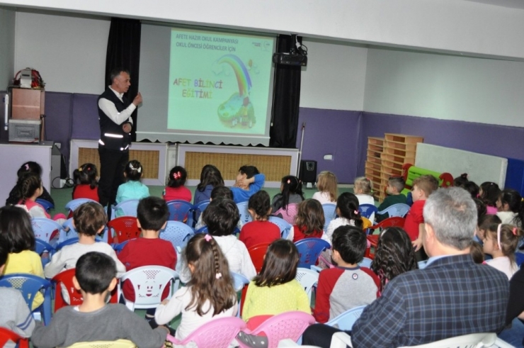 Anaokulu Öğrencilerine ‘Afete Hazır Okul’ Eğitimi