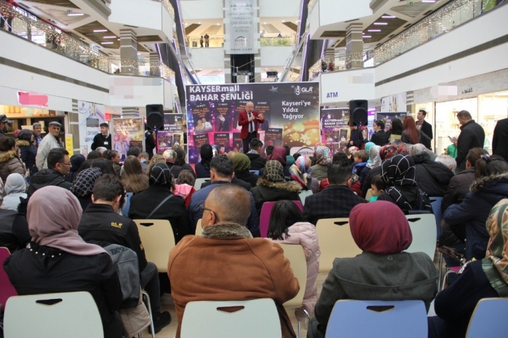 Prof. Dr. Oğuz Özyaral Vatandaşların Sağlık Sorunları İle İlgili Görüş Alışverişinde Bulundu