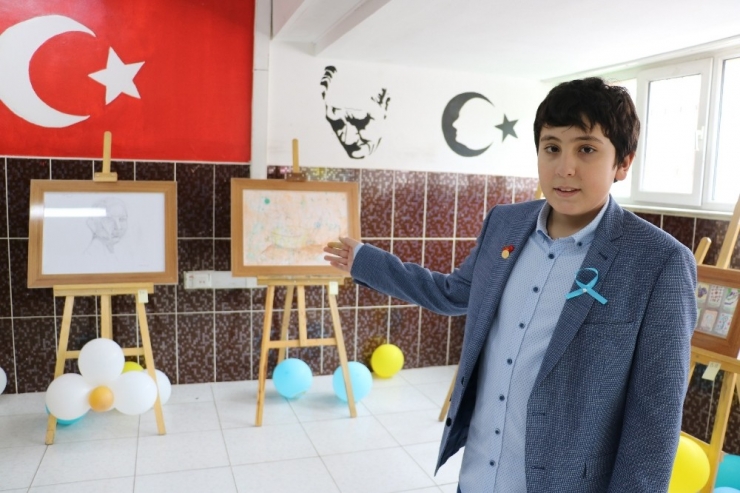 Otizmli Çocuk Kişisel Resim Sergisini Açtı