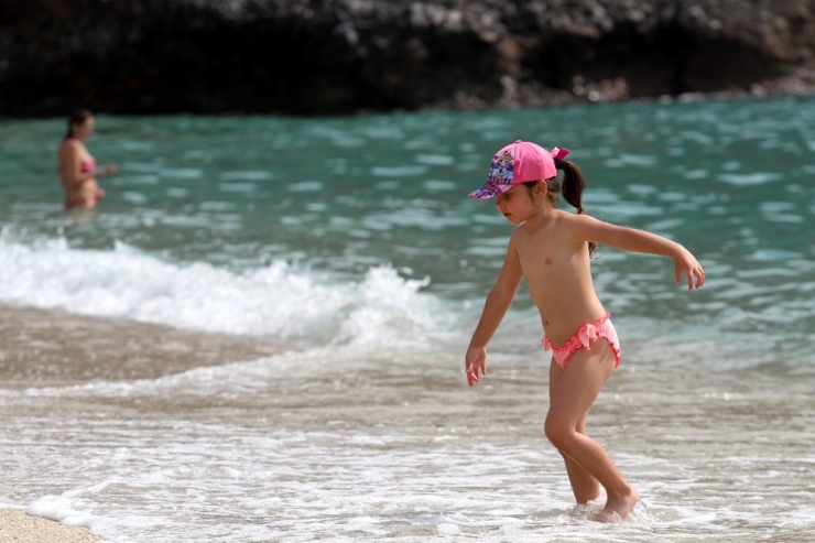 Antalya’ya İlk 3 Ayda Gelen Turist Sayısı 571 Bine Ulaştı