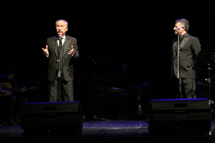 Altan Erkekli Ve Veysel Dikar’e, Gaü Sahnesinde Büyük İlgi