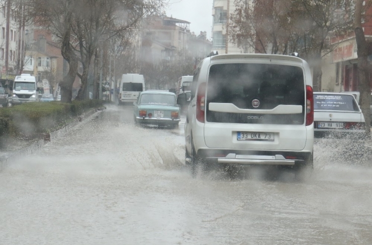 Elazığ’da Sağanak Etkili Oldu