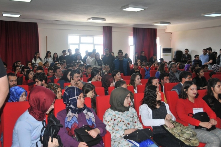 Silifke’de Kariyer Planlama Ve Yönetimi Paneli