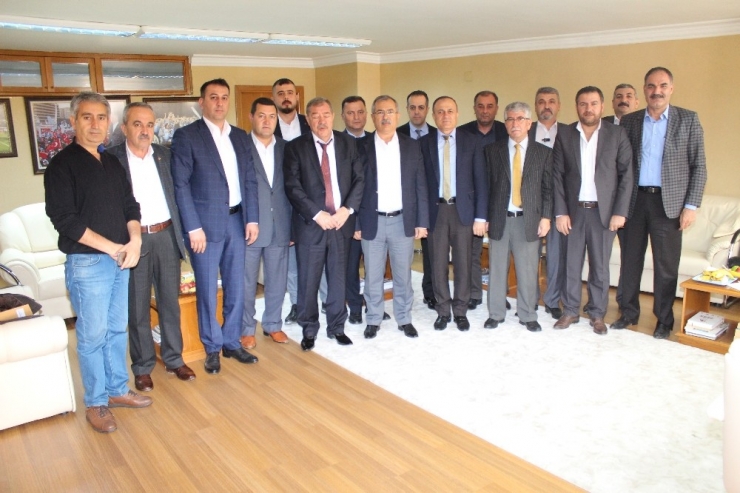 Edip Gülnar: "İşçinin Emeği Ve Hakkı Korunmalı"