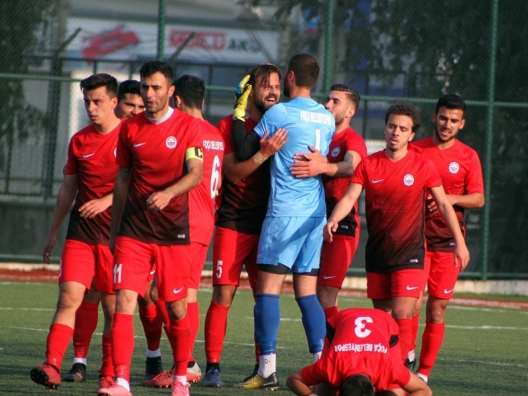 Foça Tek Golle Güldü