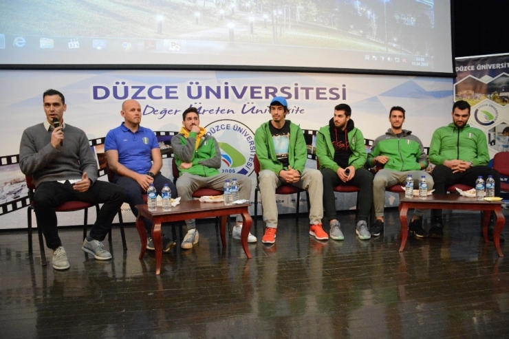 Düzce Üniversitesi Belediye Basketbol Takımını Ağırladı