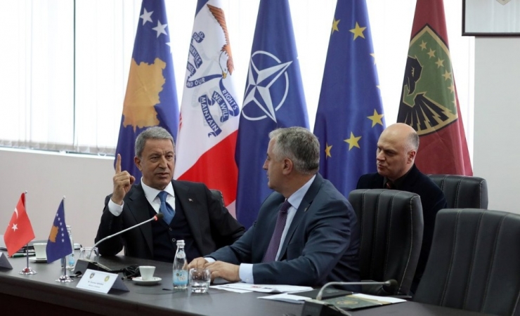 Milli Savunma Bakanı Akar, Kosovalı Mevkidaşı Berişa İle Heyetlerarası Görüşmeye Katıldı