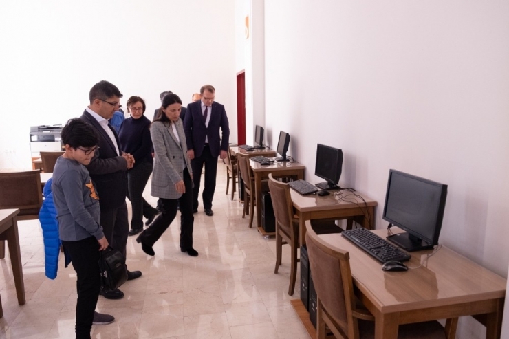 Şeyh Edebali Üniversitesi’ne Bilgisayar Salonu Açıldı