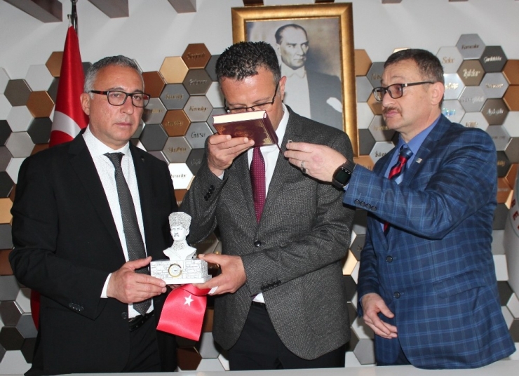 Chp, 71 Yıl Sonra Alaşehir’de Başkanlığı Devraldı