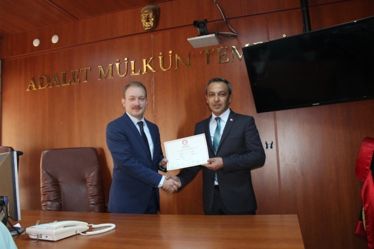 Yenipazar’da Mhp’li Başkan Mazbatasını Aldı