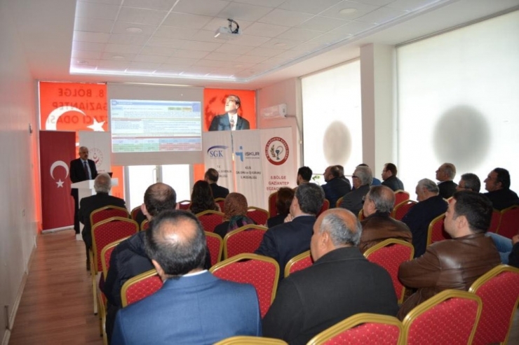 Eczacılara Milli İstihdam Seferberliği Anlatıldı