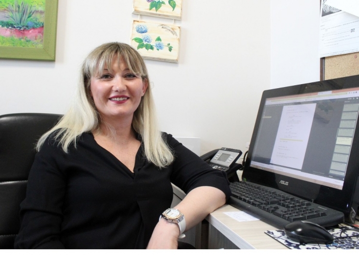 Antalyalı Profesörün ’Roman Olur’ Denilen Senaryosu Cannes’te Derece Yaptı