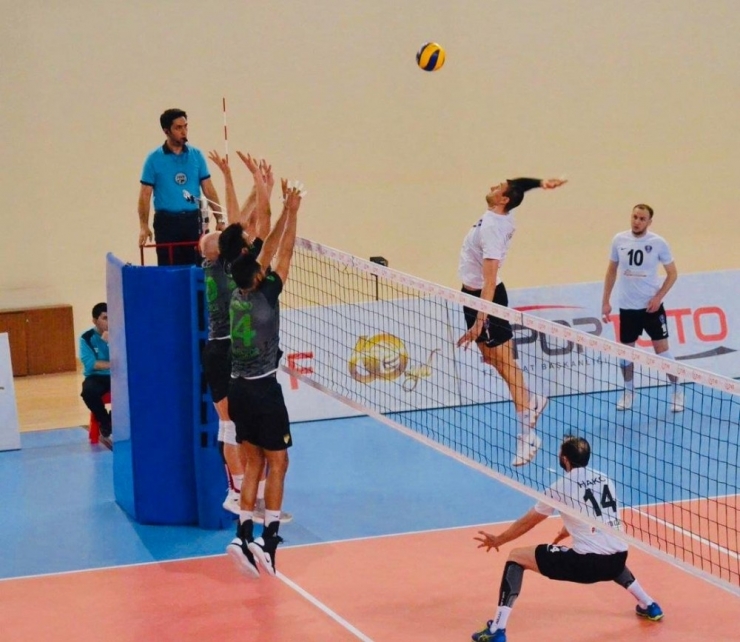 Voleybol 1. Lig Erkekler: Palandöken Belediyespor:3 - Solhanspor:0