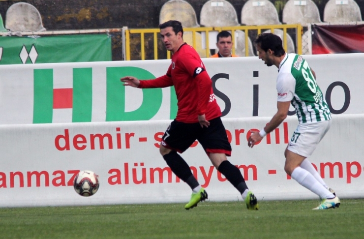 Spor Toto 1. Lig: Giresunspor: 0 - Gençlerbirliği: 0 (İlk Yarı Sonucu)