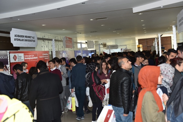 Dü’de 7. Eket Ünitercih Fuarı Gerçekleşti