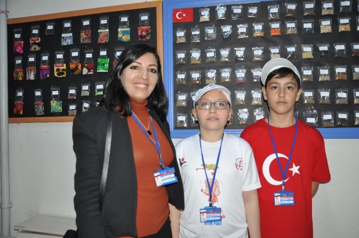 Afyonkarahisar’da ‘4006 Tübitak Bilim Fuarı’ Açıldı