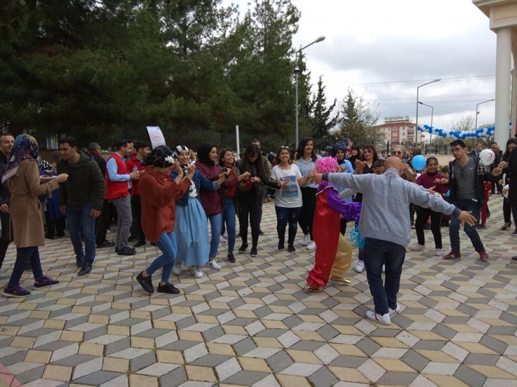 Otizmliler Gönüllerince Eğlendi