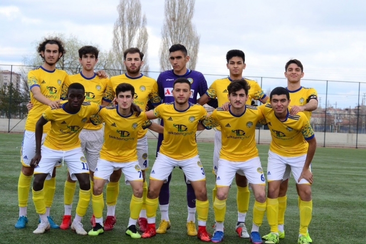 Kayseri U-19 Futbol Ligi’nde Şampiyon Olan Takımlar Belli Oldu